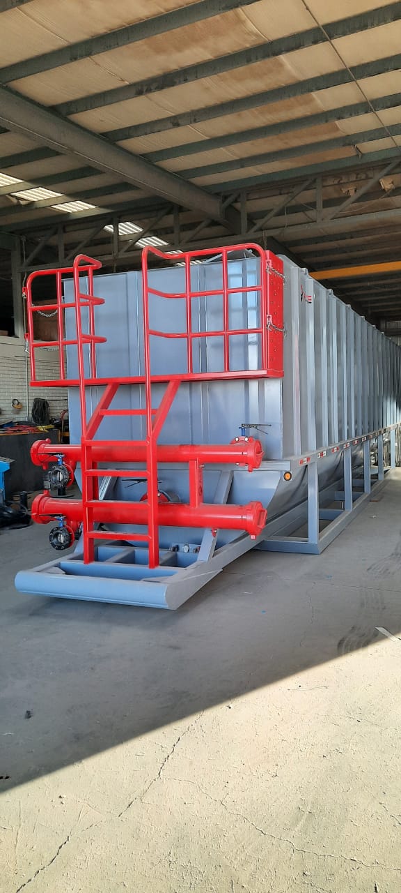 500 BBL Frac Tank Trailer, Back View 2