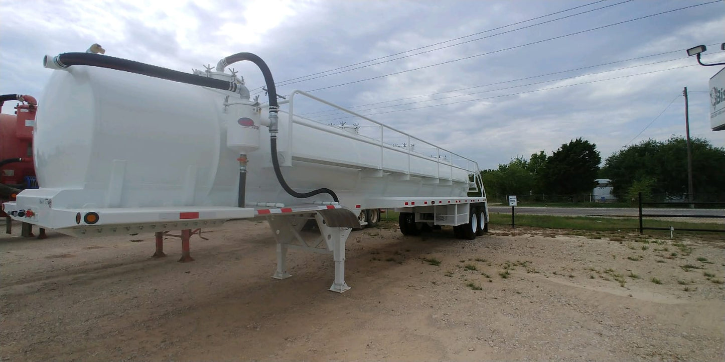 130 BBL Vacuum Trailer, White, Front-Side View